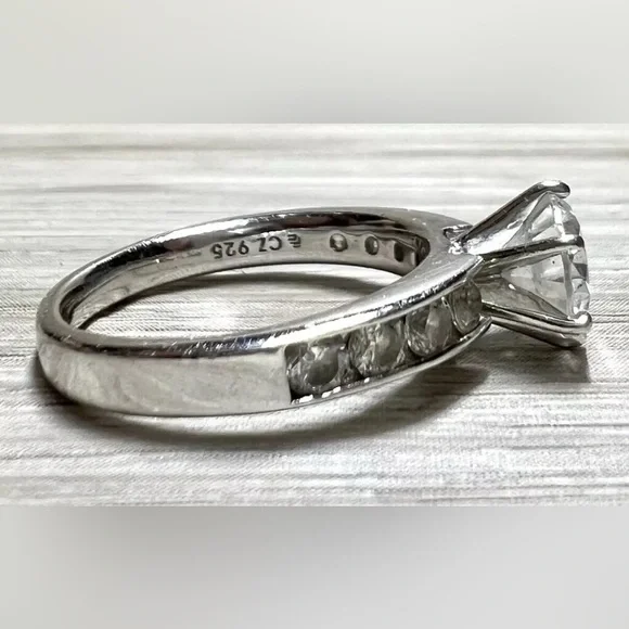 Vintage Designer Signed (FE) Sterling Silver Cubic Zirconia Ring, Size 7, 4.1g